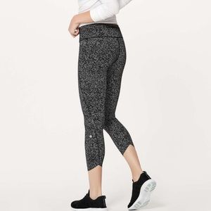 Lululemon Quick Pace 7/8 Tight Leggings Soundwave